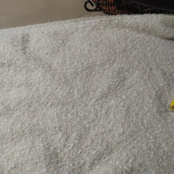 Scarf Shawl American Eagle Womens Oversized Cream Beige White Fringe Polyester - Picture 6 of 7